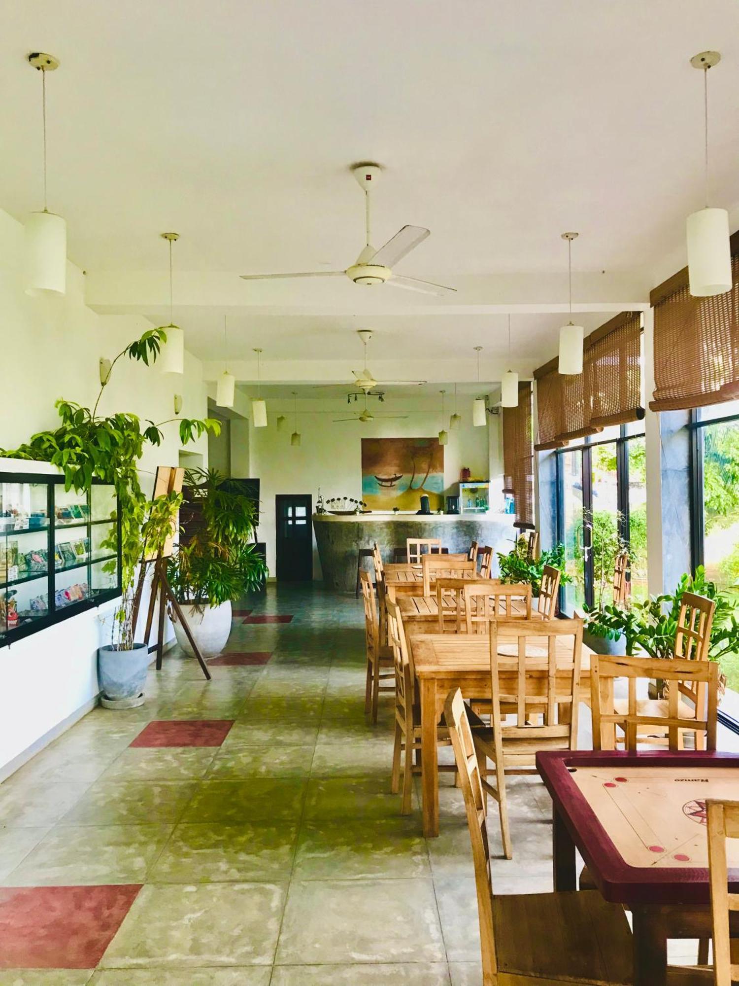 Aqua Marine Beach Hotel Kalkudah  Exterior foto